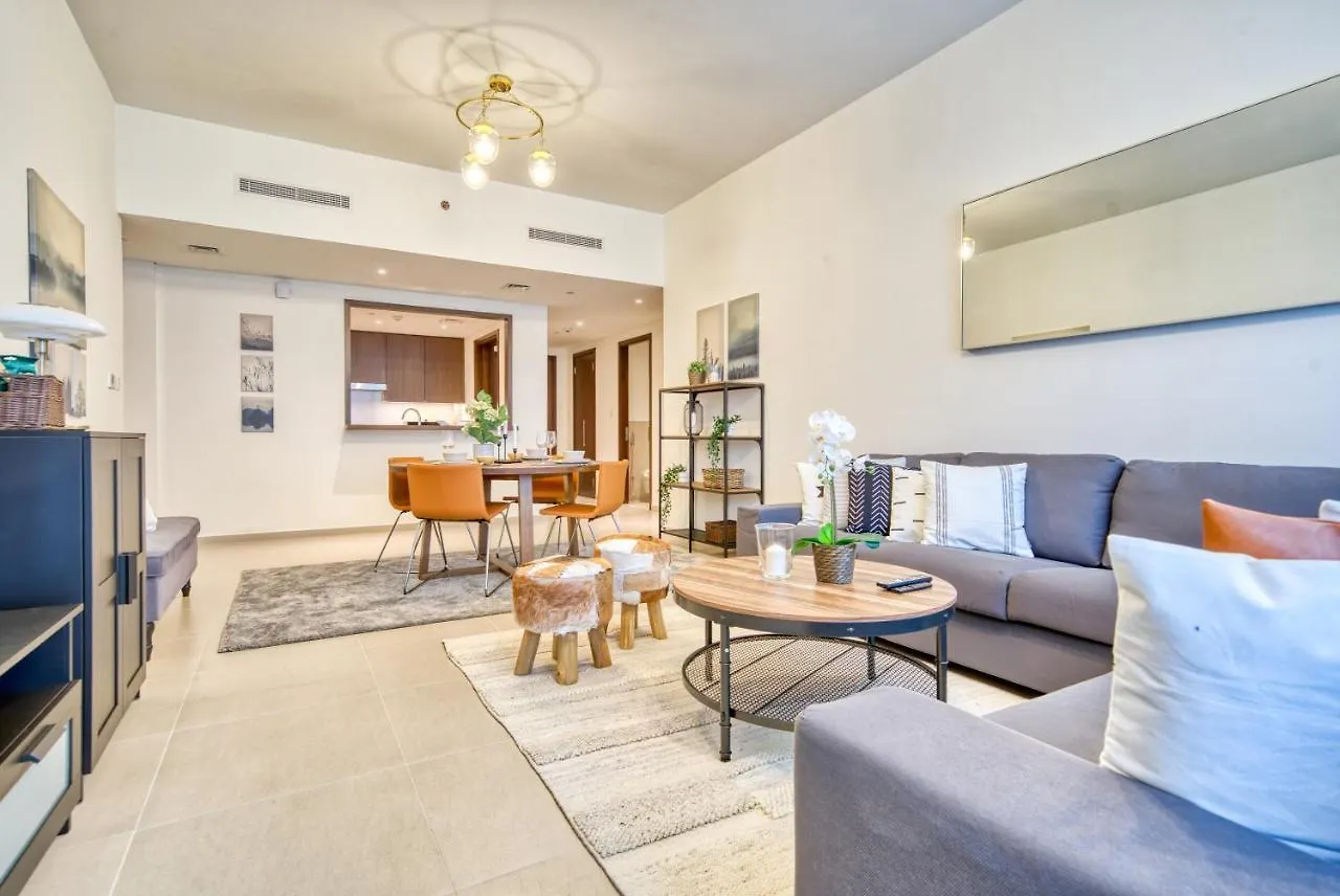 Incredible Views From This Classy Apt With Terrace Dubai