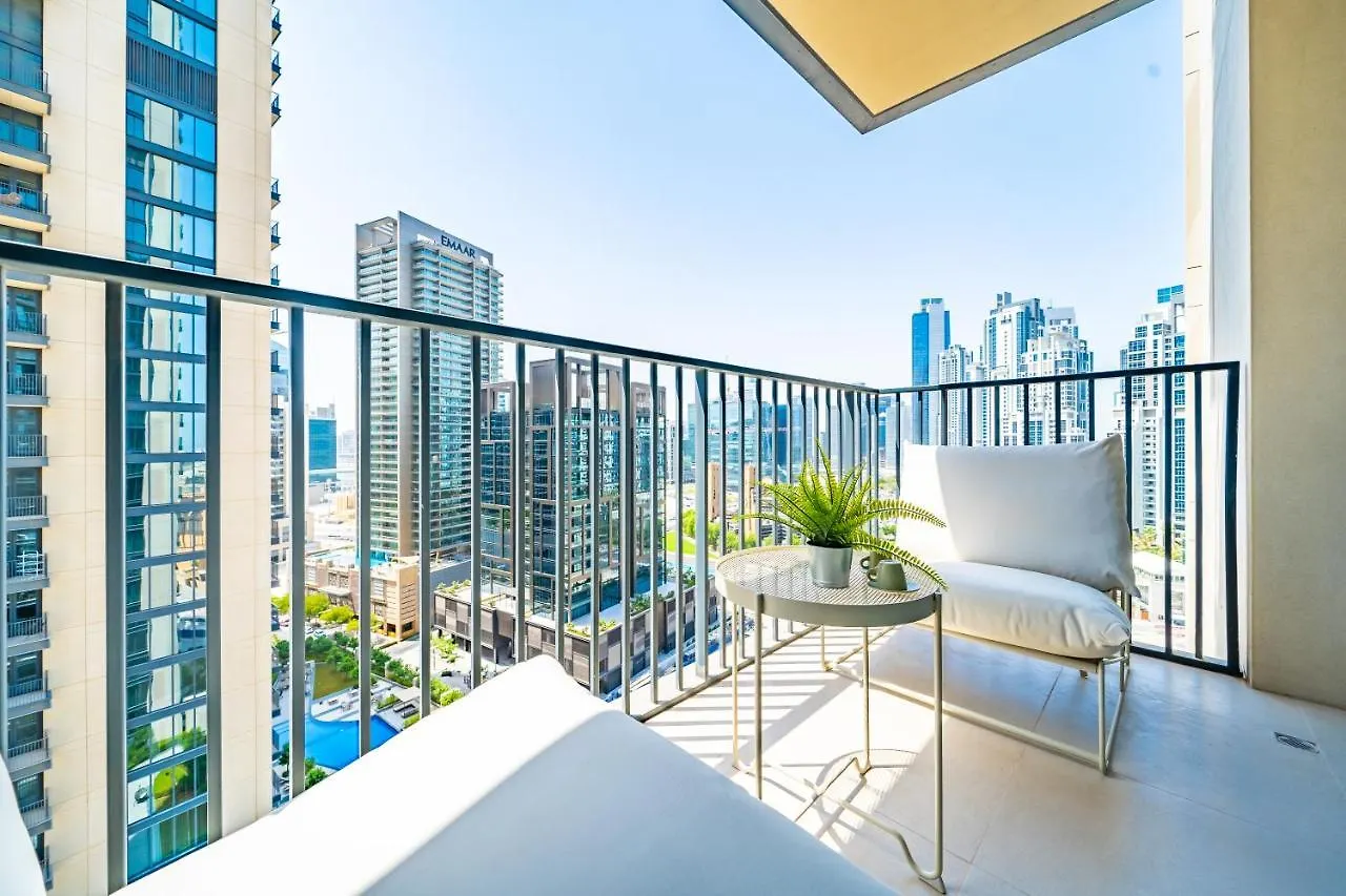 Incredible Views From This Classy Apt With Terrace Dubai Apartment