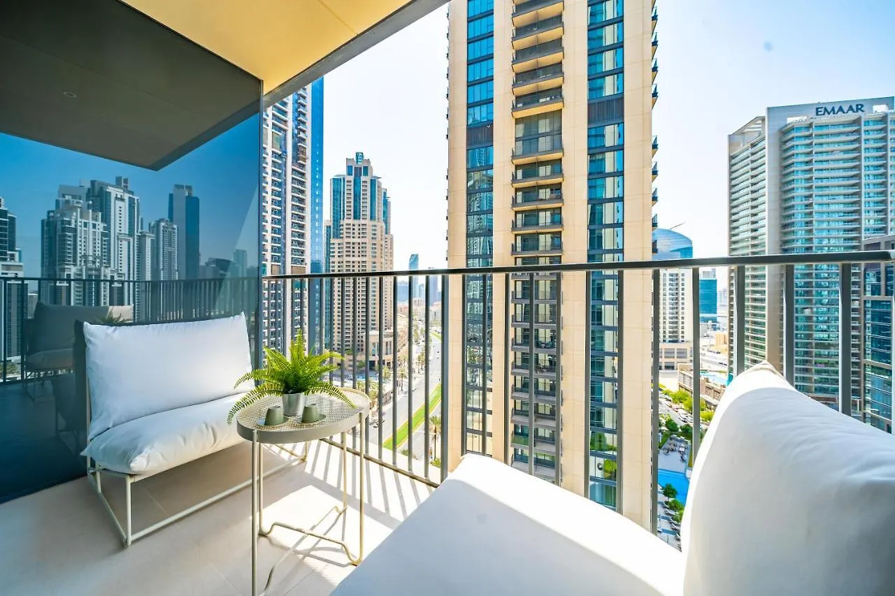 Incredible Views From This Classy Apt With Terrace Dubai Apartment