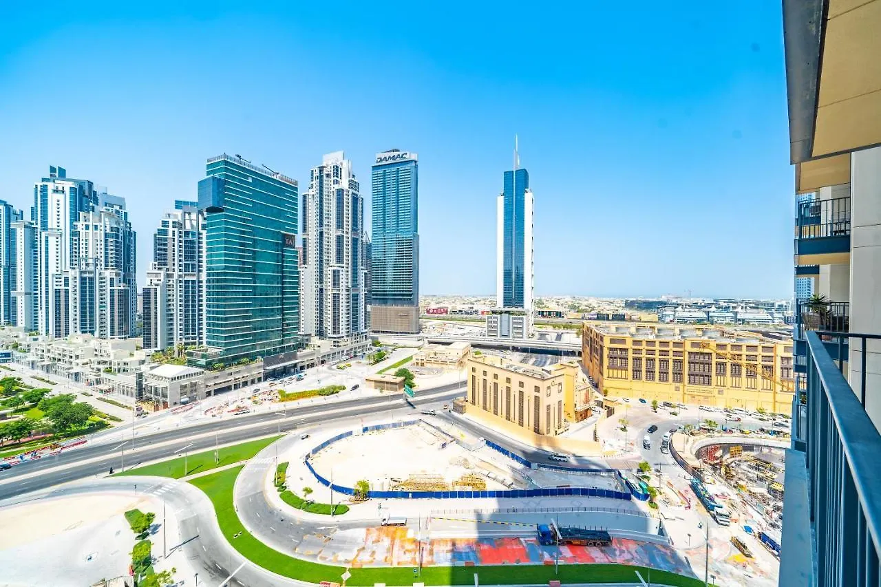 Apartment Incredible Views From This Classy Apt With Terrace Dubai