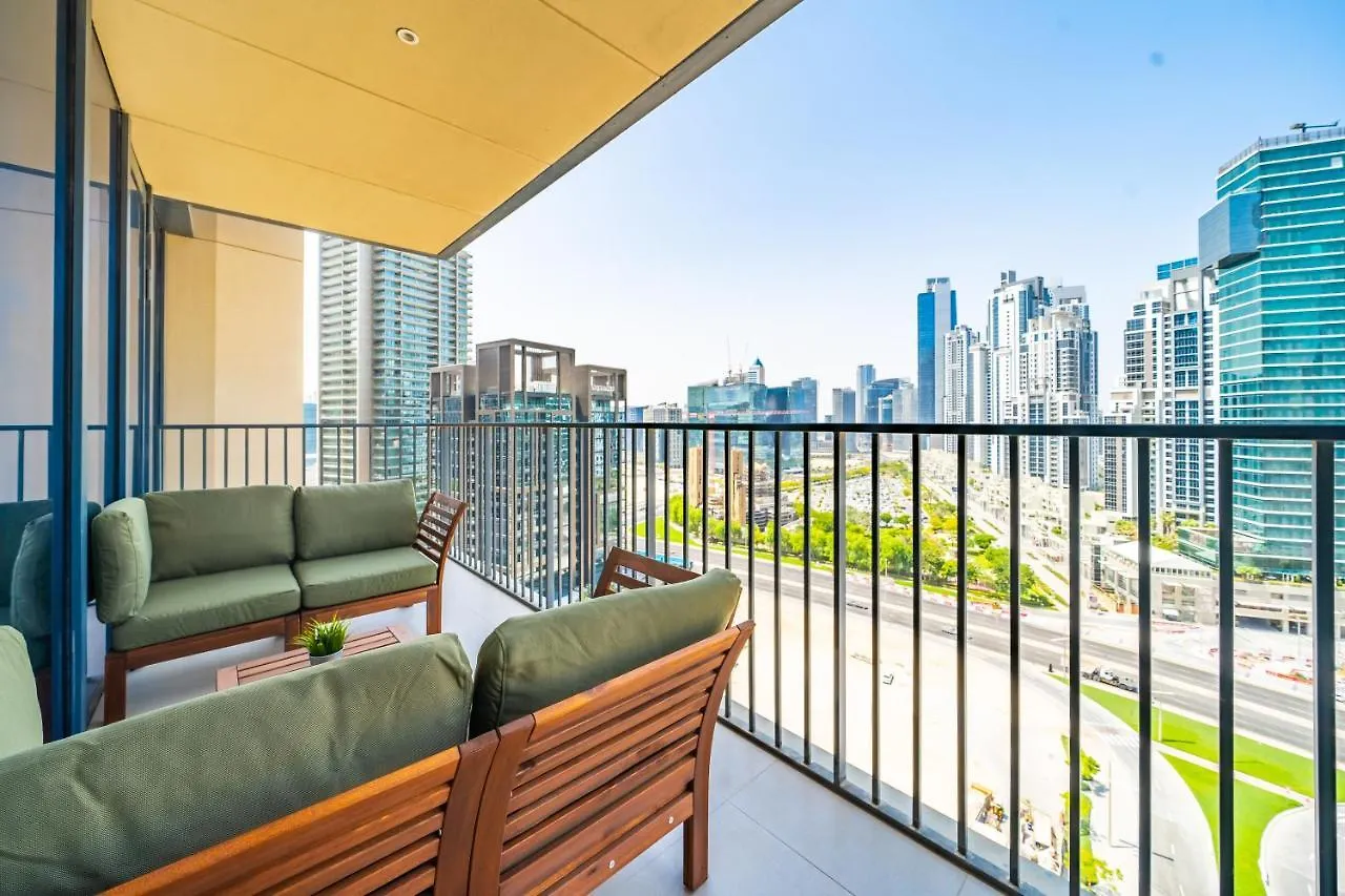 Apartment Incredible Views From This Classy Apt With Terrace Dubai United Arab Emirates